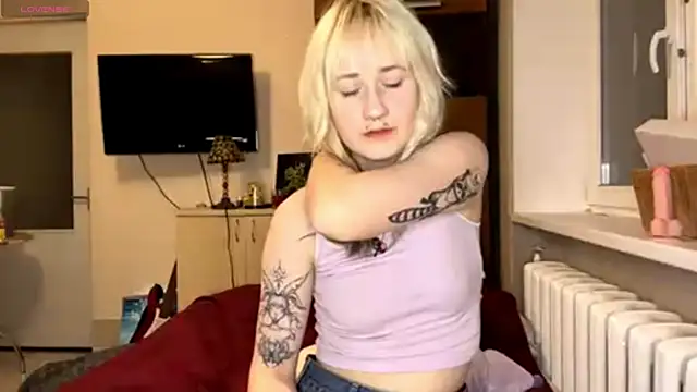 Snapshot of Ulemonala_Cute chatting on 11-29-25, 08:01 Ulemonala Cute online show from 11-29-25, 08:01