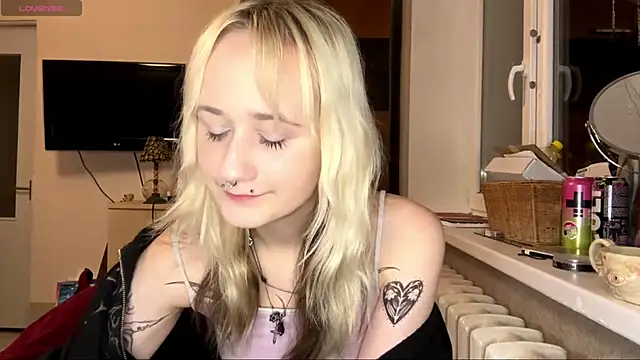 Ulemonala Cute online show from 12-20-25, 07:21