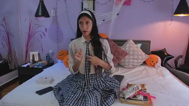 Jiwoo Dodoy  online show from 10-28-25, 01:58