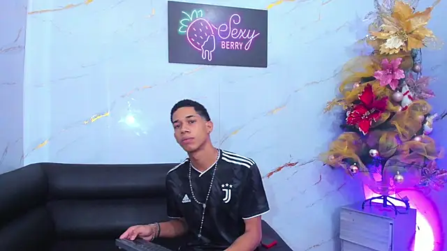 Little nicoll online show from 12-14-25, 10:36