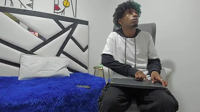 REDBRYAN EBANO online show from 10-20-25, 07:14