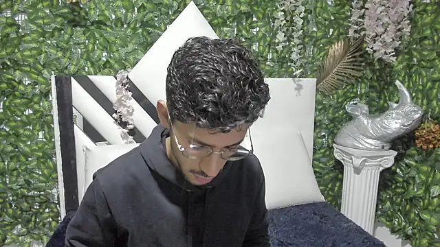 ALANVILLA LOBO online show from 10-15-25, 06:52