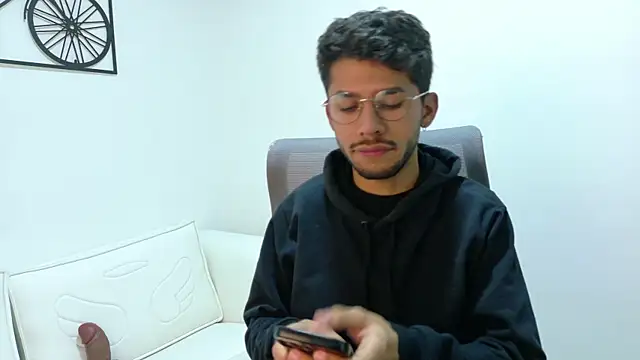 ALANVILLA LOBO online show from 10-18-25, 12:28