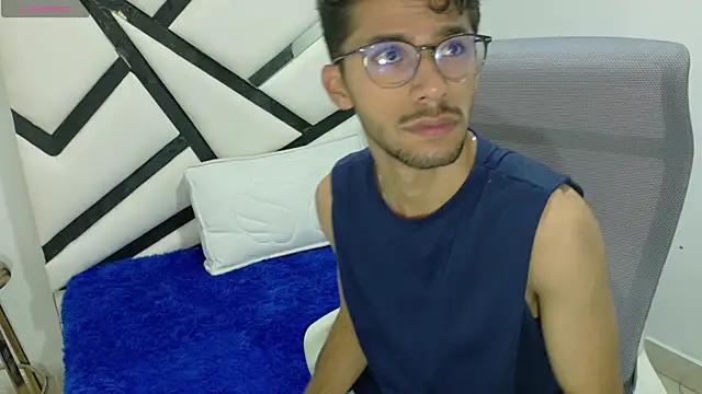 ALANVILLA LOBO online show from 10-22-25, 07:13