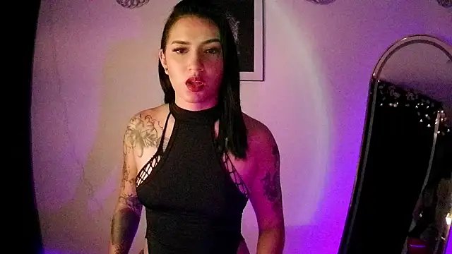 LunaAdamsx online show from 11-05-25, 10:15