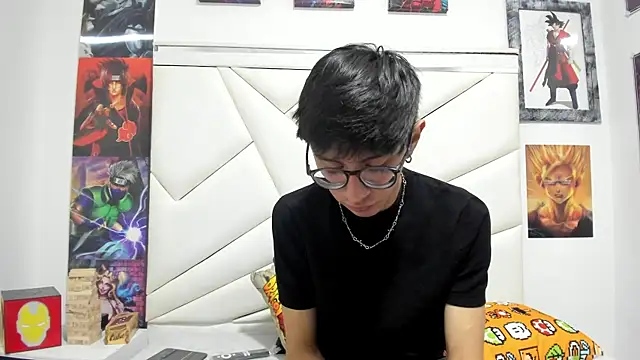 Snapshot of TWINK_JOSS chatting on 10-16-25, 07:48 TWINK JOSS online show from 10-16-25, 07:48