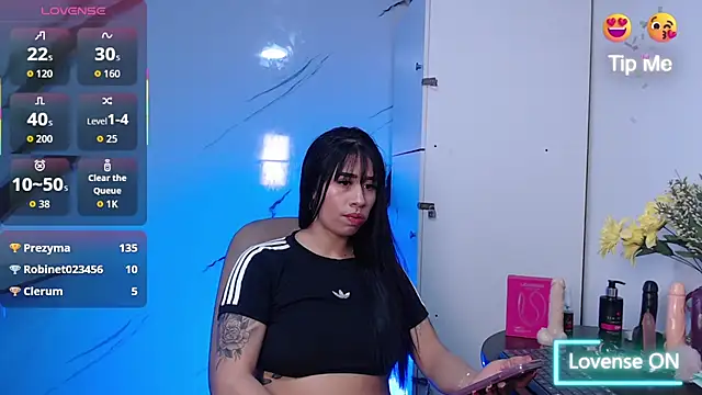 Snapshot of -HelloKitty_ chatting on 10-07-25, 08:44 -HelloKitty online show from 10-07-25, 08:44