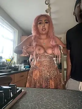 Snapshot of zara_bellexx chatting on 11-01-25, 08:27 zara bellexx online show from 11-01-25, 08:27