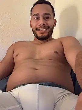 yeison-69 online show from 10-10-25, 05:01