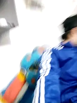 perrongo21 online show from 10-22-25, 07:57