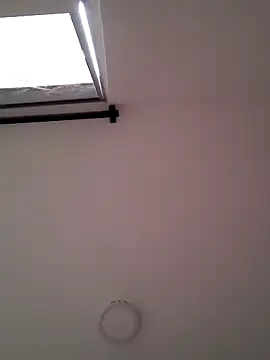 Snapshot of Santini001 chatting on 10-12-25, 01:10 Santini001 online show from 10-12-25, 01:10