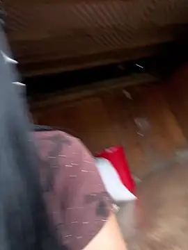 miemie-xx online show from 10-23-25, 08:02