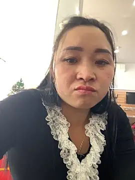 miemie-xx online show from 11-21-25, 07:07