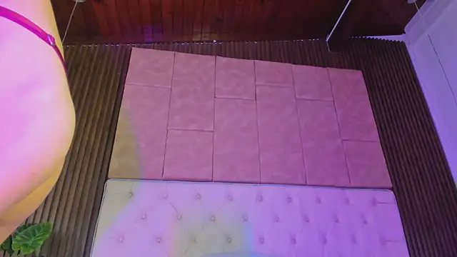 AAliss Starr online show from 10-18-25, 02:36