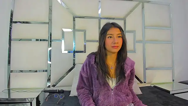 Mia clark18 online show from 10-10-25, 03:38