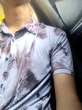 Snapshot of use_19 chatting on 11-16-25, 04:18 use 19 online show from 11-16-25, 04:18