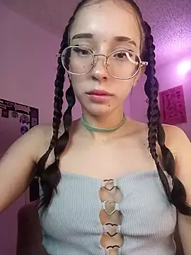 Snapshot of Brugmansia_ chatting on 02-26-26, 04:11 Brugmansia online show from 02-26-26, 04:11