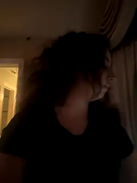 Snapshot of tiffanyxoxo515 chatting on 11-04-25, 09:47 tiffanyxoxo515 online show from 11-04-25, 09:47