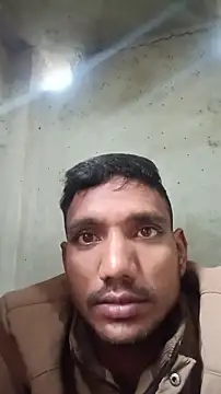 Snapshot of BiggerDickGuy chatting on 12-23-25, 03:26 BiggerDickGuy online show from 12-23-25, 03:26