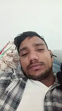 Snapshot of BiggerDickGuy chatting on 01-06-26, 06:11 BiggerDickGuy online show from 01-06-26, 06:11