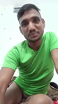 Snapshot of BiggerDickGuy chatting on 01-13-26, 05:40 BiggerDickGuy online show from 01-13-26, 05:40