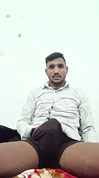 Snapshot of BiggerDickGuy chatting on 02-01-26, 04:33 BiggerDickGuy online show from 02-01-26, 04:33