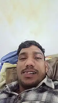 Snapshot of BiggerDickGuy chatting on 02-05-26, 05:06 BiggerDickGuy online show from 02-05-26, 05:06