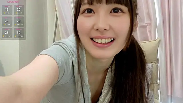 Snapshot of mai-chan_ chatting on 06-14-26, 01:58 mai-chan online show from 06-14-26, 01:58