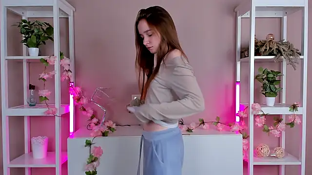 LittleCutieSandy online show from 10-08-25, 03:15