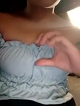 hello-cute online show from 10-17-25, 03:53