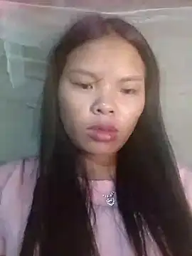 hello-cute online show from 11-10-25, 02:05