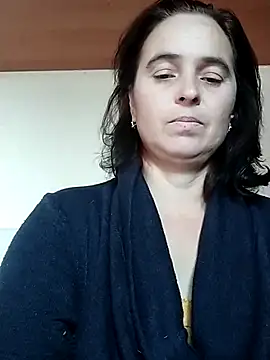 Snapshot of Ella-433 chatting on 10-15-25, 07:52 Ella-433 online show from 10-15-25, 07:52