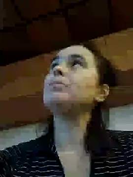 Snapshot of Ella-433 chatting on 11-27-25, 01:46 Ella-433 online show from 11-27-25, 01:46