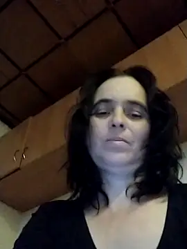 Snapshot of Ella-433 chatting on 11-29-25, 08:23 Ella-433 online show from 11-29-25, 08:23