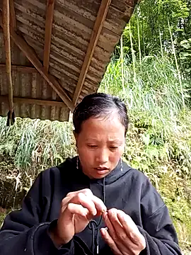 Snapshot of jerry-xx chatting on 11-16-25, 01:22 jerry-xx online show from 11-16-25, 01:22