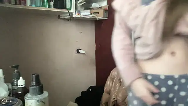 Snapshot of NikaXZimax chatting on 01-18-26, 08:29 NikaXZimax online show from 01-18-26, 08:29