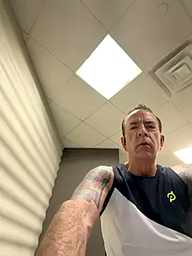 Snapshot of Crazy_Mike1 chatting on 10-10-25, 11:20 Crazy Mike1 online show from 10-10-25, 11:20