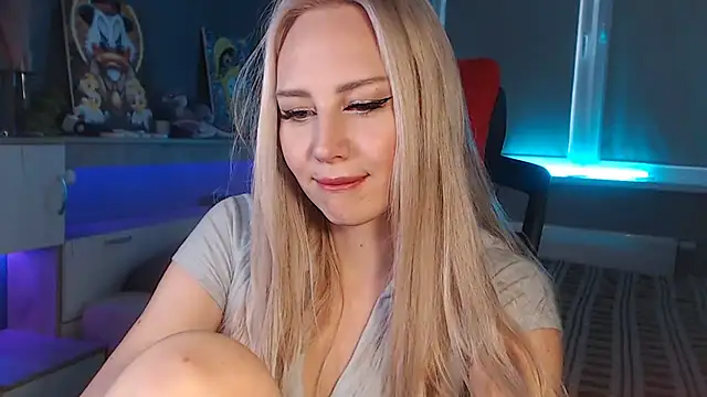 Lily Shell online show from 11-15-25, 11:51