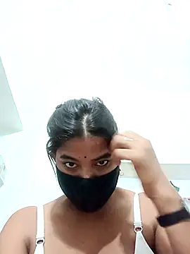 Hot radhaji online show from 11-22-25, 05:12