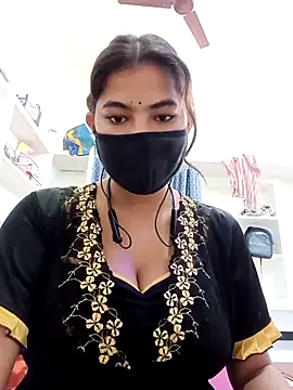 Hot radhaji online show from 03-19-26, 02:15