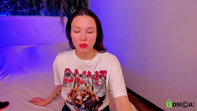 Snapshot of Black_Jenny chatting on 11-15-25, 02:46 Black Jenny online show from 11-15-25, 02:46