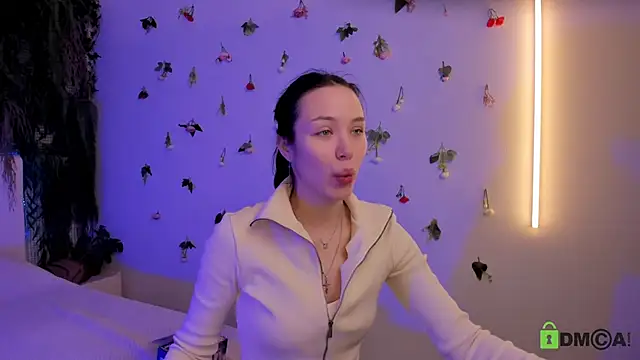 Snapshot of Black_Jenny chatting on 12-17-25, 09:59 Black Jenny online show from 12-17-25, 09:59