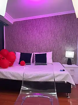 KarinaFlowers  online show from 02-28-26, 06:03