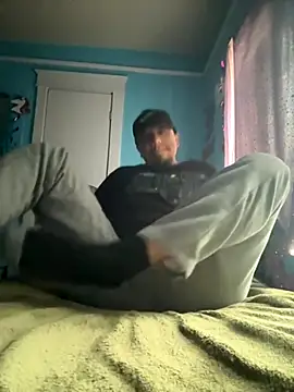 Snapshot of Steven-1989 chatting on 11-16-25, 06:24 Steven-1989 online show from 11-16-25, 06:24