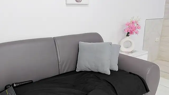 Snapshot of susan_hotmilf chatting on 10-24-25, 11:50 susan hotmilf online show from 10-24-25, 11:50