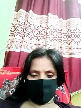 Snapshot of Megla879 chatting on 11-15-25, 05:42 Megla879 online show from 11-15-25, 05:42