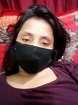 Snapshot of Megla879 chatting on 11-18-25, 12:42 Megla879 online show from 11-18-25, 12:42