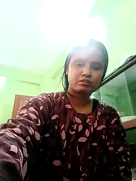 Snapshot of Megla879 chatting on 11-21-25, 05:39 Megla879 online show from 11-21-25, 05:39