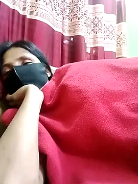 Snapshot of Megla879 chatting on 11-21-25, 05:44 Megla879 online show from 11-21-25, 05:44