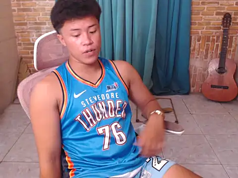 ur naughtyboy patrick online show from 05-03-26, 05:46